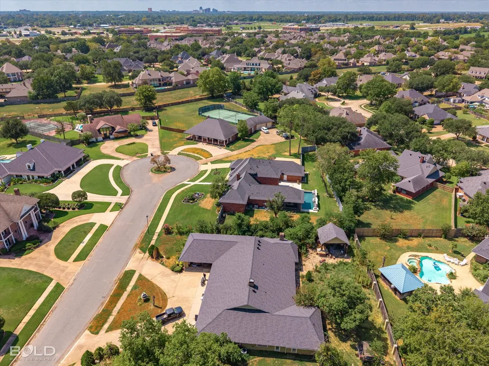 18 Dover Circle Bossier City, LA 71111