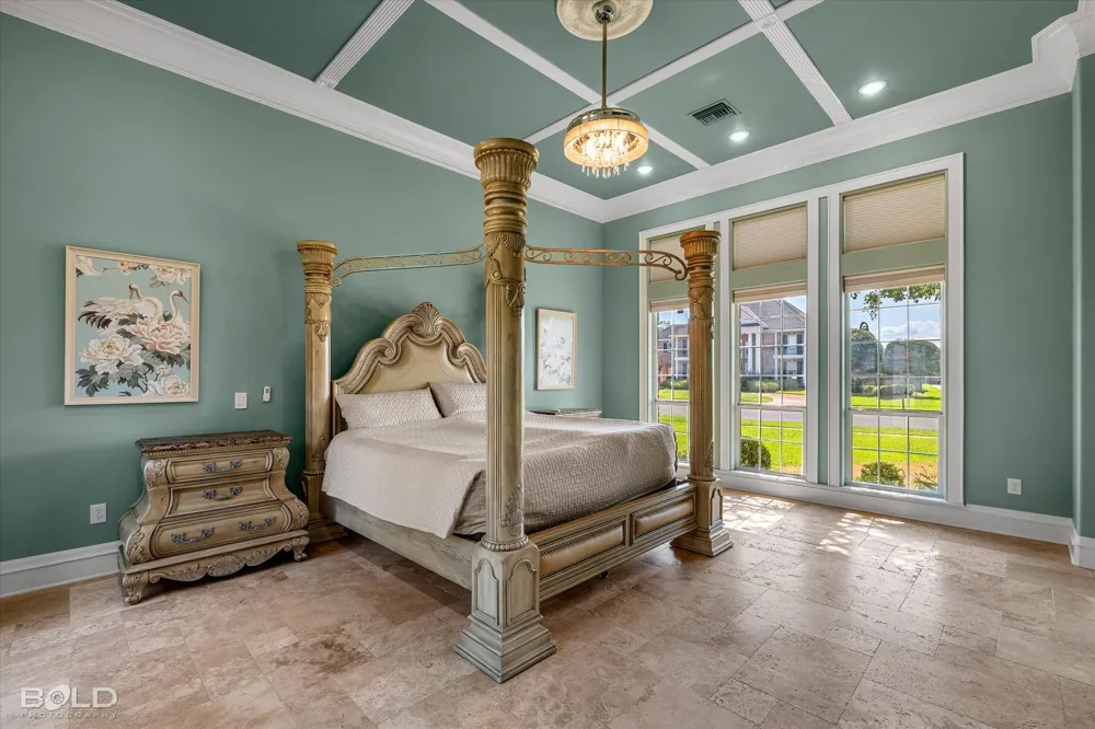 18 Dover Circle Bossier City, LA 71111