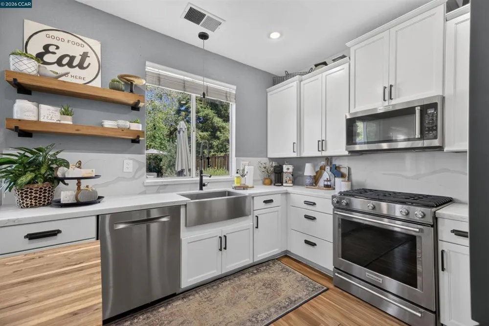 689 Summerwood Dr Brentwood, CA 94513