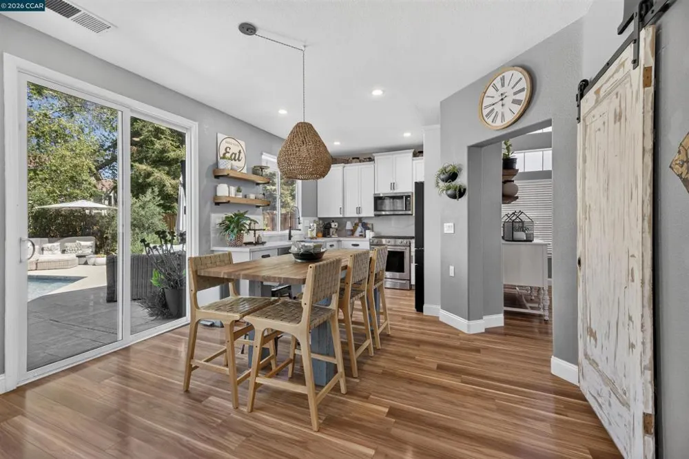 689 Summerwood Dr Brentwood, CA 94513