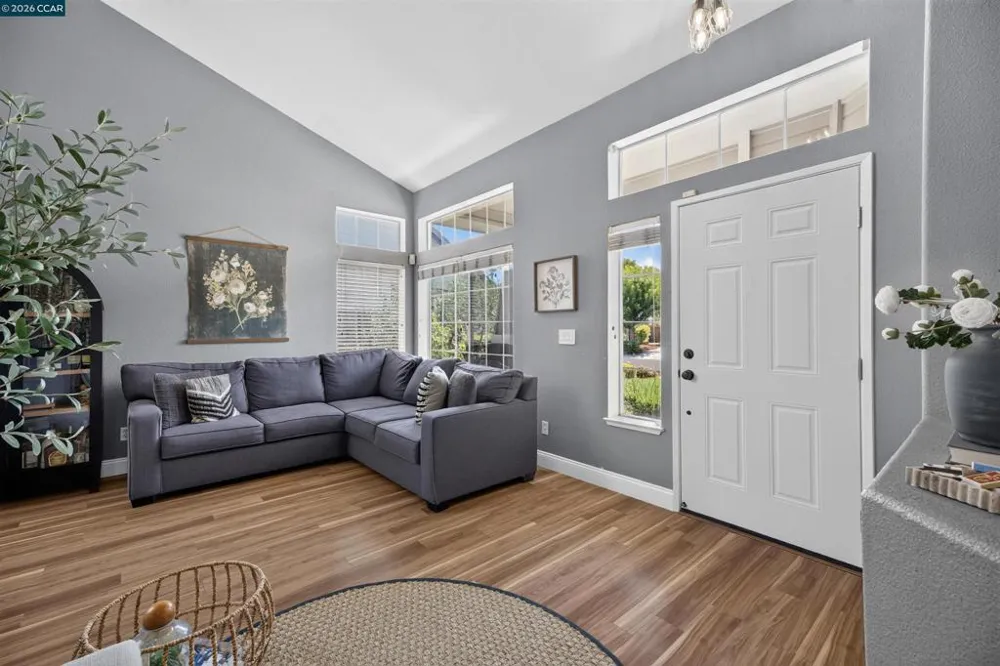 689 Summerwood Dr Brentwood, CA 94513