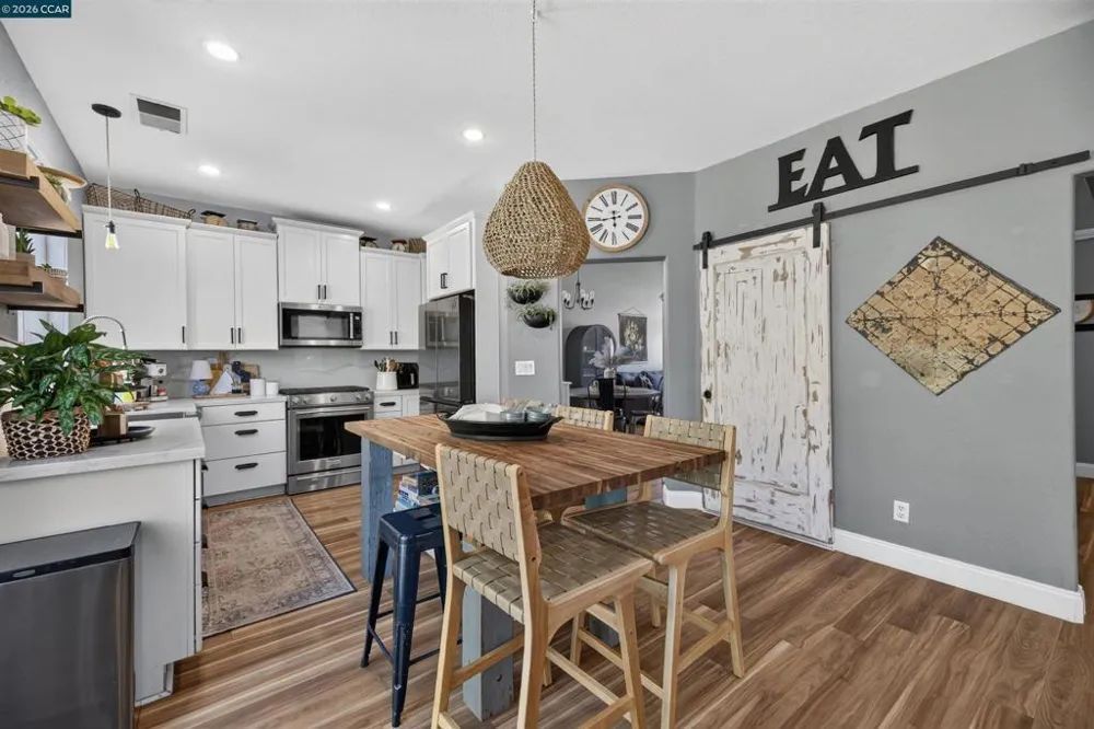 689 Summerwood Dr Brentwood, CA 94513