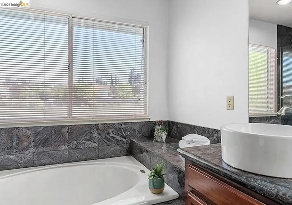 428 Brookside Ct Antioch, CA 94509