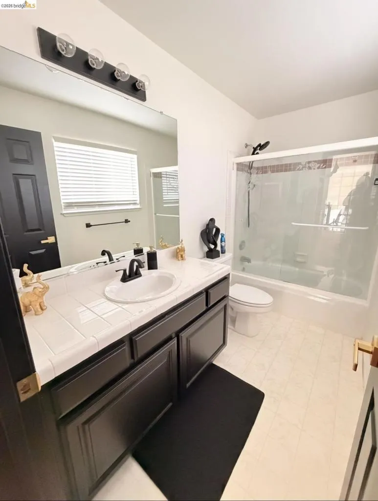 428 Brookside Ct Antioch, CA 94509