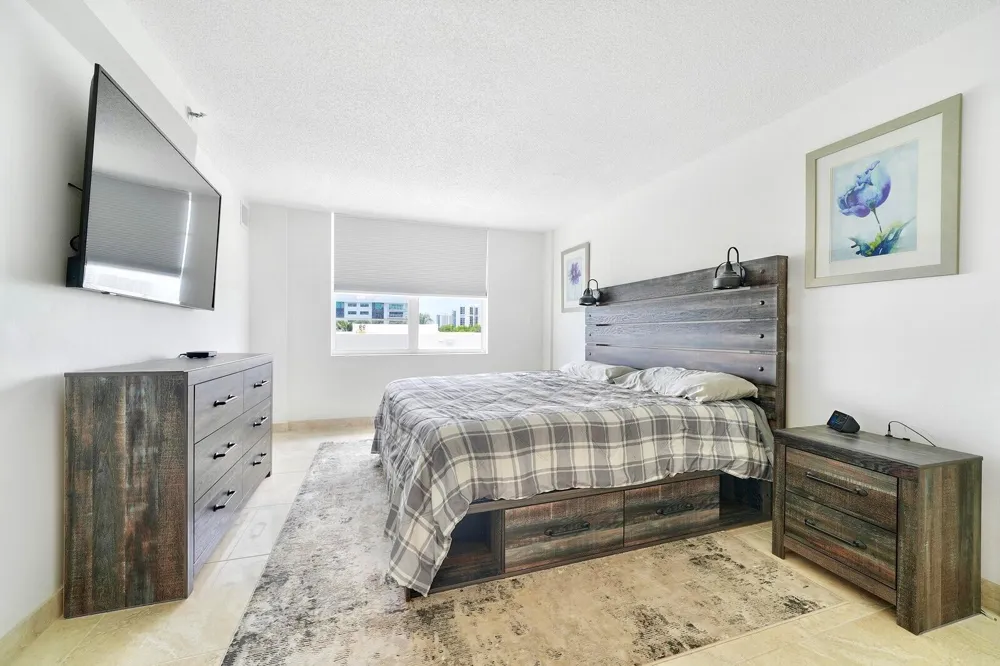 4511 S OCEAN BOULEVARD #503 Highland Beach, FL 33487