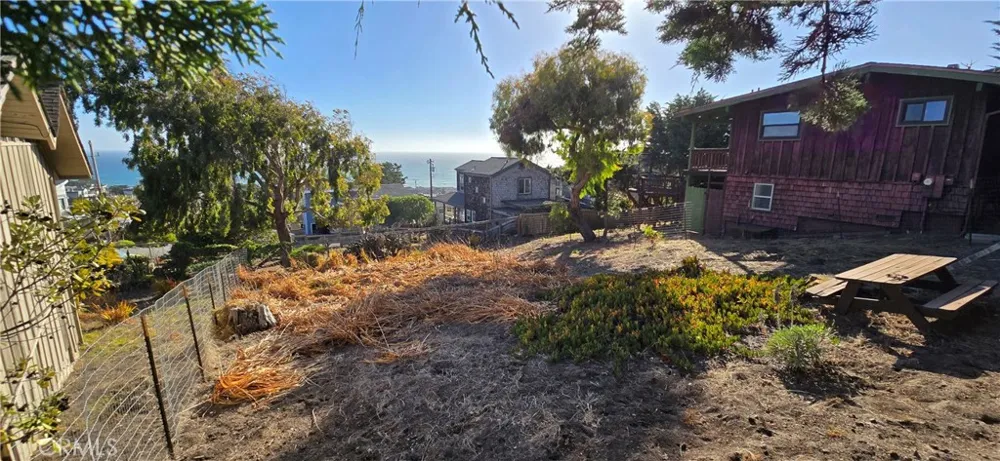 2541 Madison Cambria, CA 93428