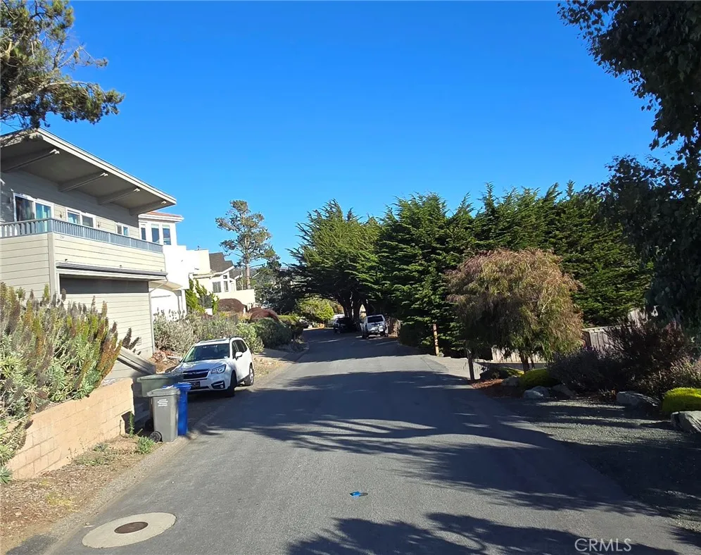2541 Madison Cambria, CA 93428