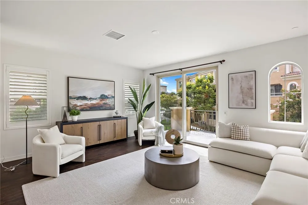 410 Coyote Pass Lake Forest, CA 92610