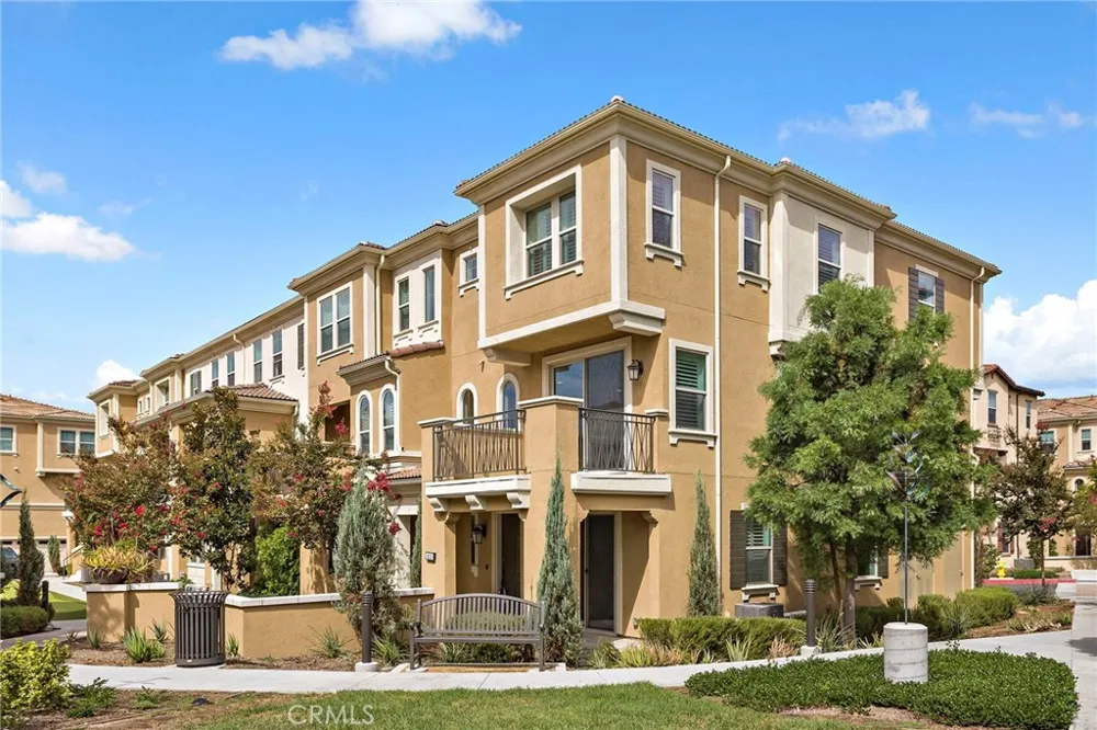 410 Coyote Pass Lake Forest, CA 92610