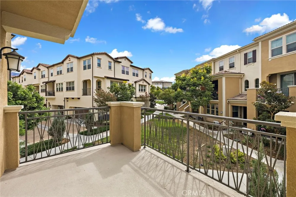410 Coyote Pass Lake Forest, CA 92610