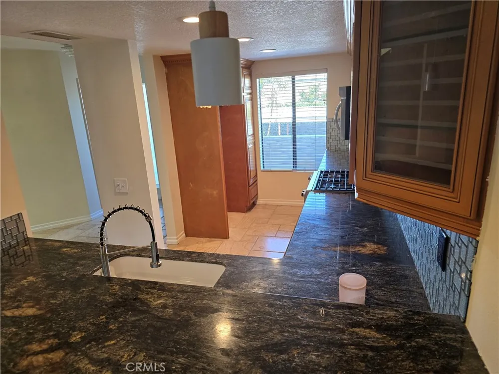 435 Bryson Springs #38 Costa Mesa, CA 92627