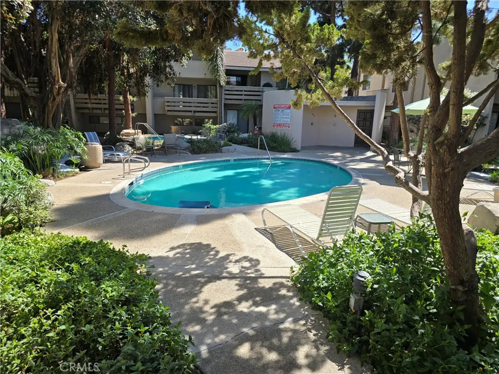 435 Bryson Springs #38 Costa Mesa, CA 92627