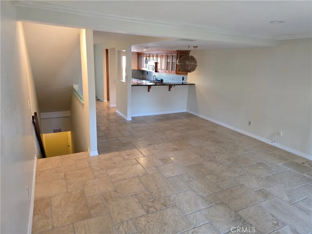 435 Bryson Springs #38 Costa Mesa, CA 92627