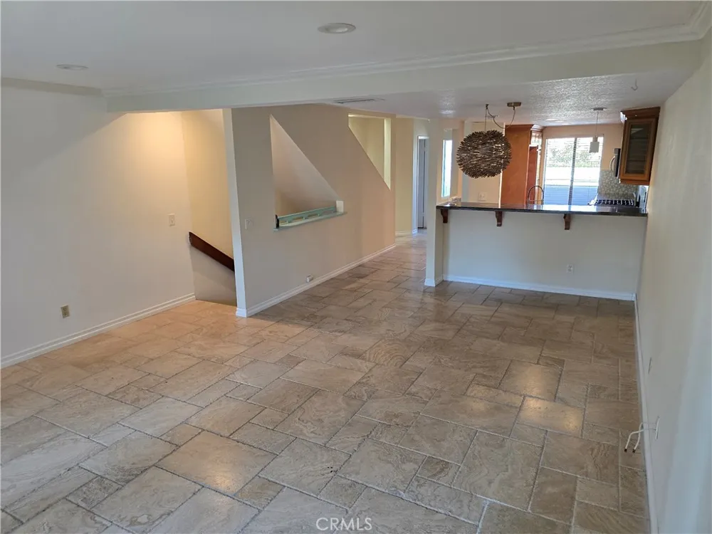 435 Bryson Springs #38 Costa Mesa, CA 92627