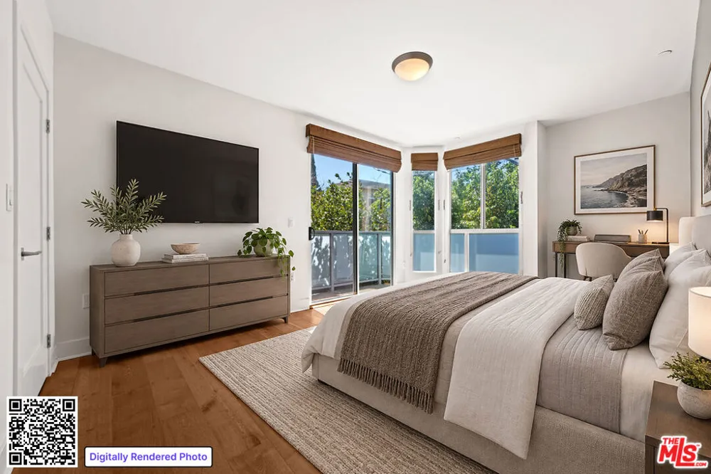 7133 Hawthorn Avenue #202 Los Angeles, CA 90046