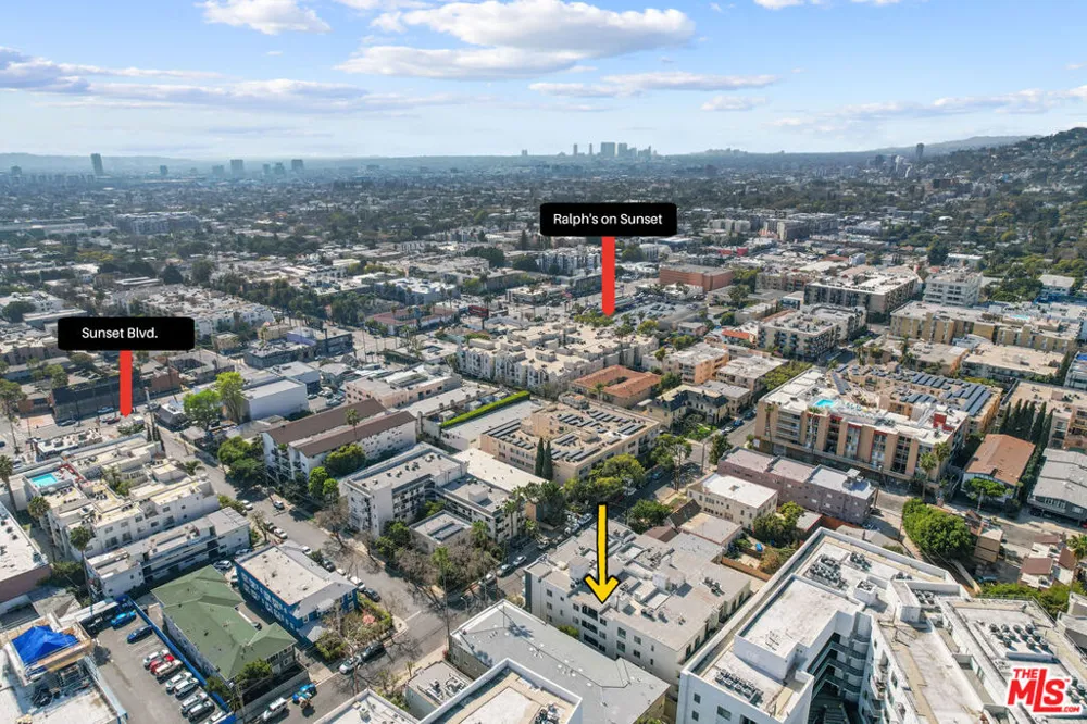 7133 Hawthorn Avenue #202 Los Angeles, CA 90046