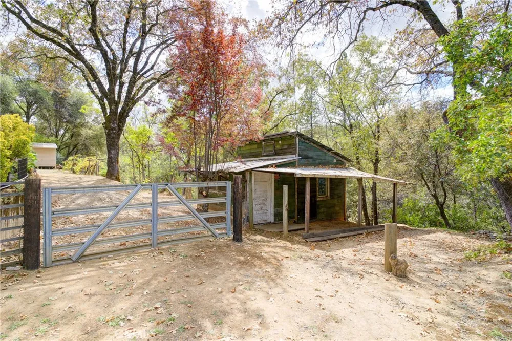 7260 La Porte Rackerby, CA 95972