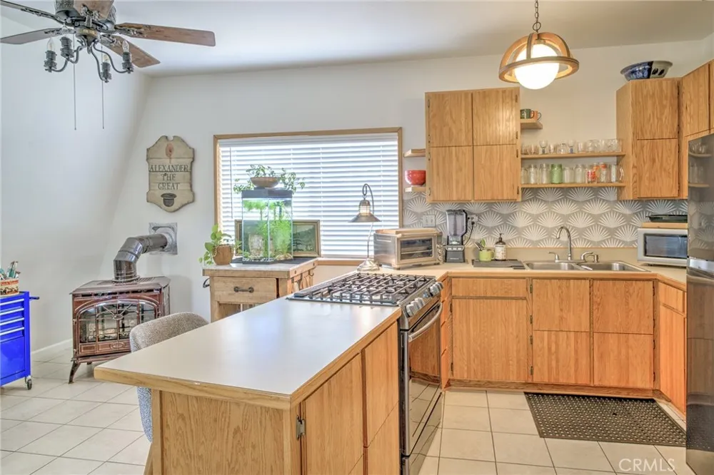 7260 La Porte Rackerby, CA 95972