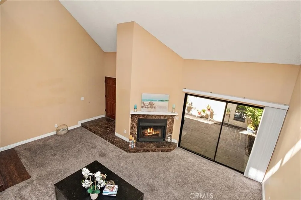 5465 E Centralia Long Beach, CA 90808