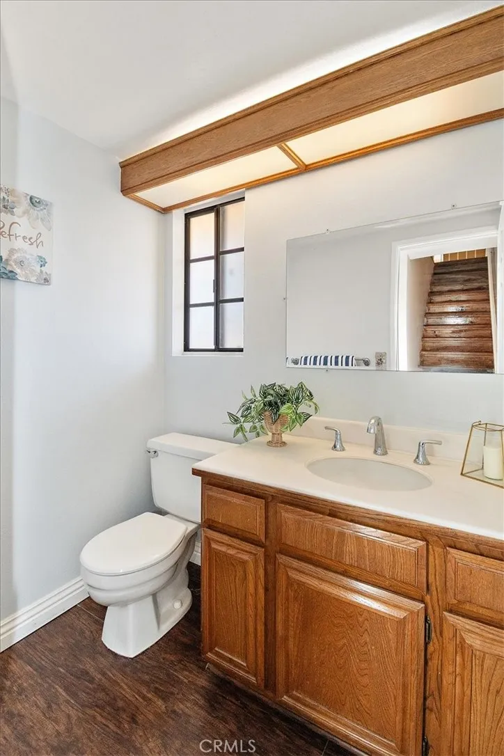 5465 E Centralia Long Beach, CA 90808