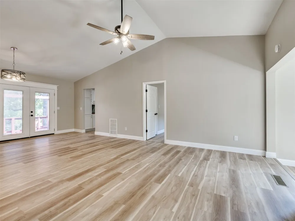 6163 Wildwood Drive Sand Springs, OK 74063