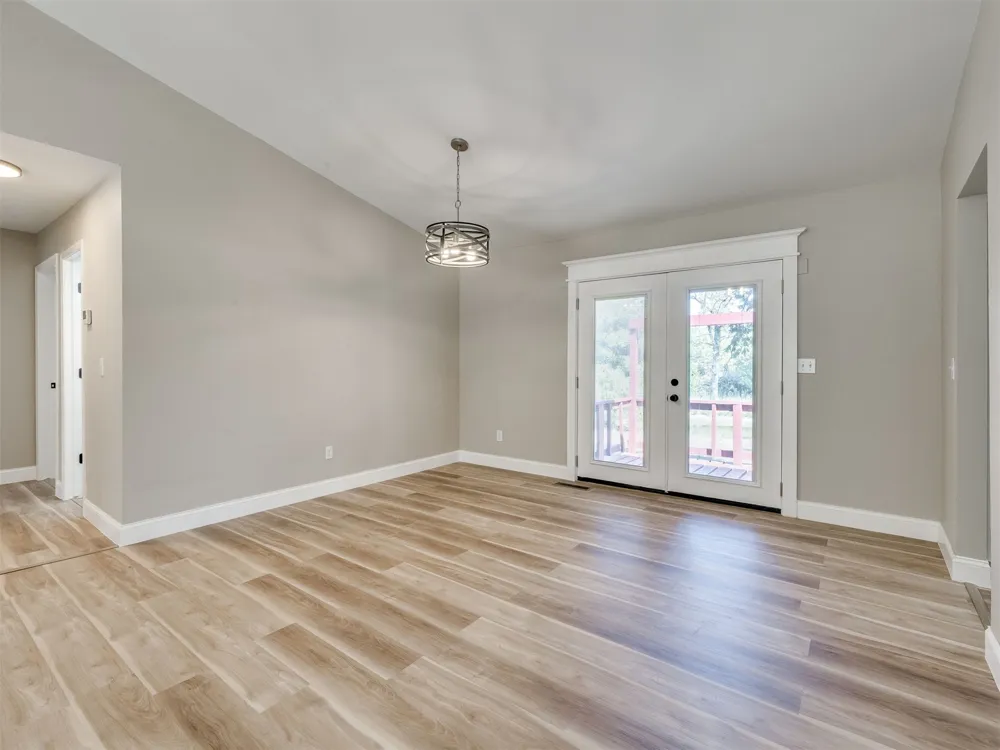 6163 Wildwood Drive Sand Springs, OK 74063
