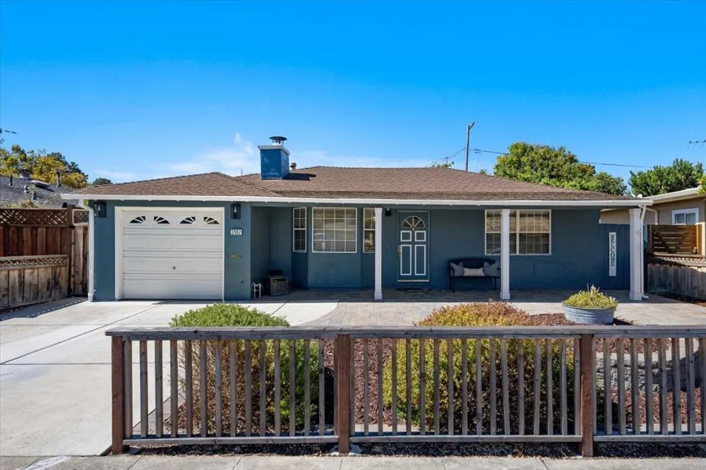 3992 Pasadena Drive San Mateo, CA 94403