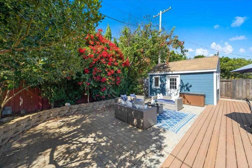 3992 Pasadena Drive San Mateo, CA 94403