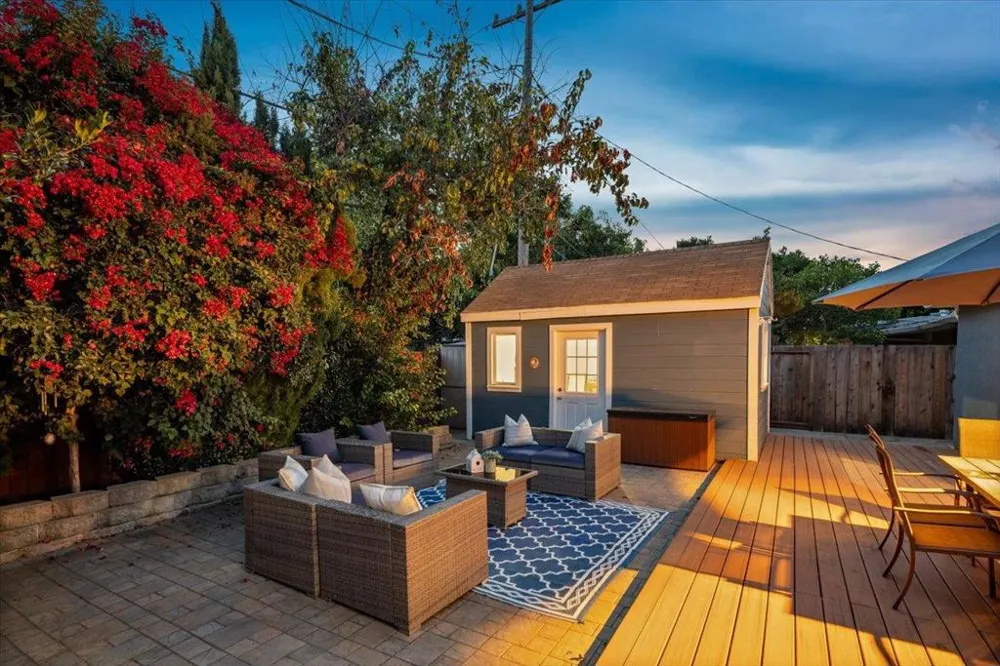 3992 Pasadena Drive San Mateo, CA 94403