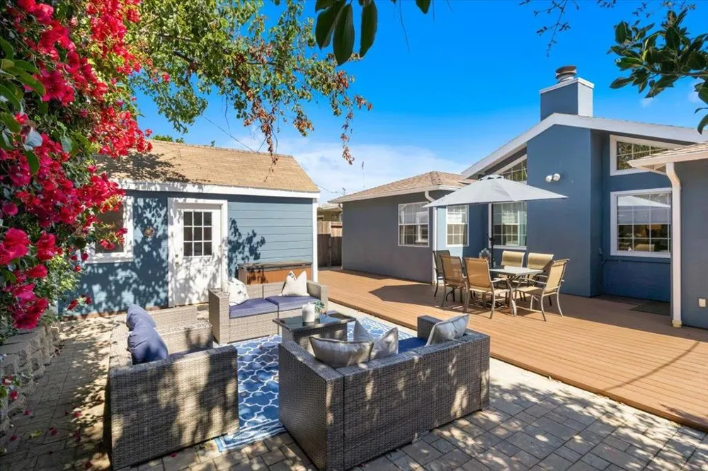 3992 Pasadena Drive San Mateo, CA 94403