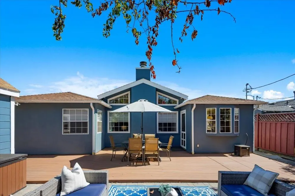 3992 Pasadena Drive San Mateo, CA 94403