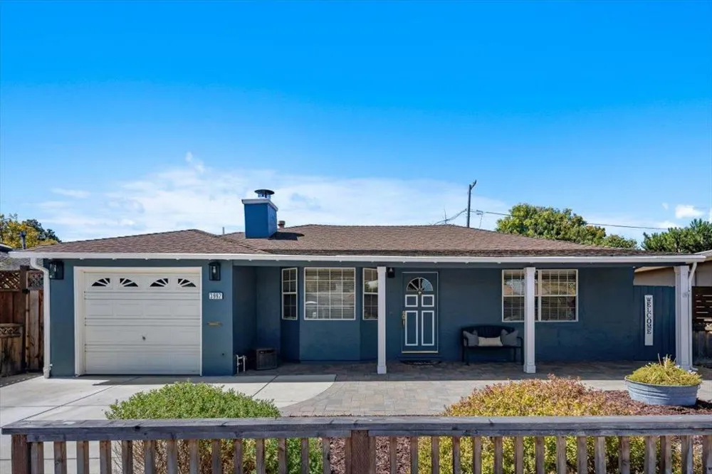 3992 Pasadena Drive San Mateo, CA 94403