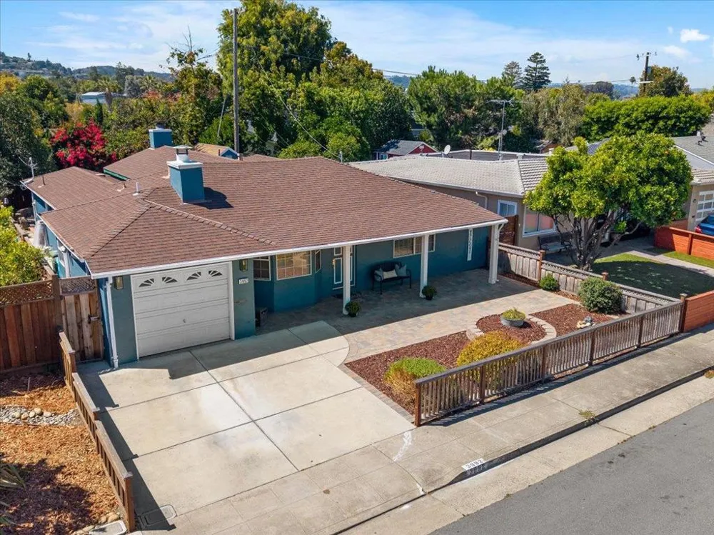 3992 Pasadena Drive San Mateo, CA 94403