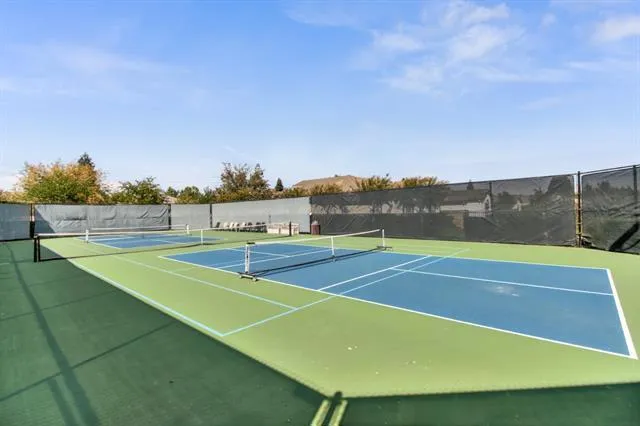 2905 Granite Park Lane Elk Grove, CA 95758