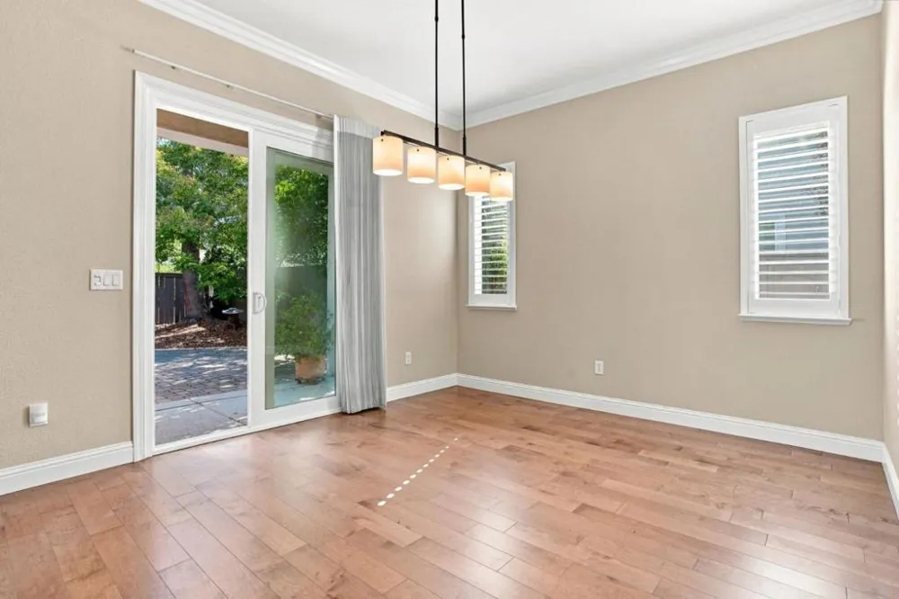 2905 Granite Park Lane Elk Grove, CA 95758