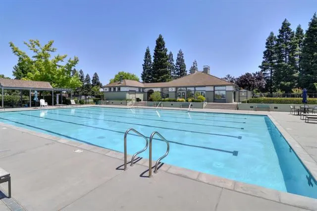 2905 Granite Park Lane Elk Grove, CA 95758
