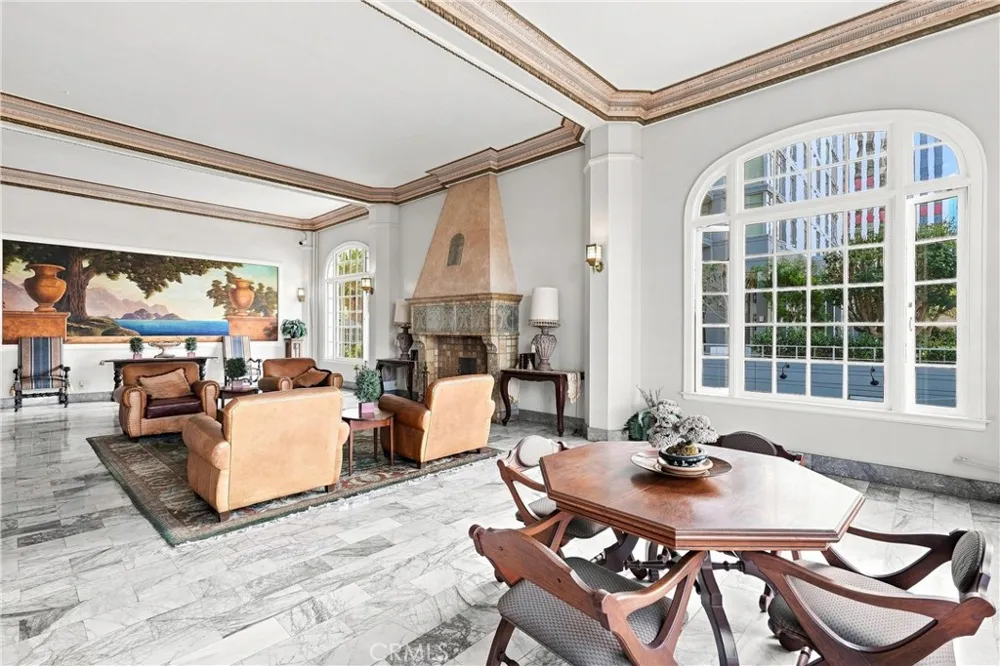 360 W OCEAN BLVD #407 Long Beach, CA 90802