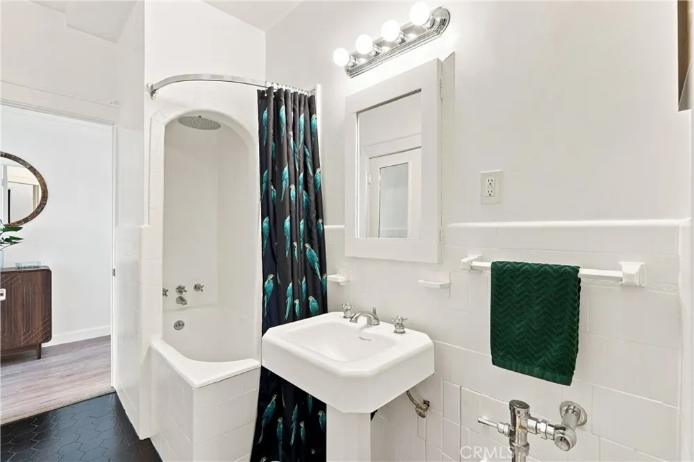 360 W OCEAN BLVD #407 Long Beach, CA 90802