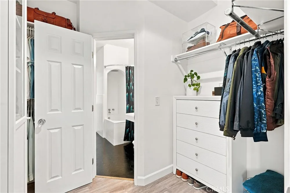 360 W OCEAN BLVD #407 Long Beach, CA 90802