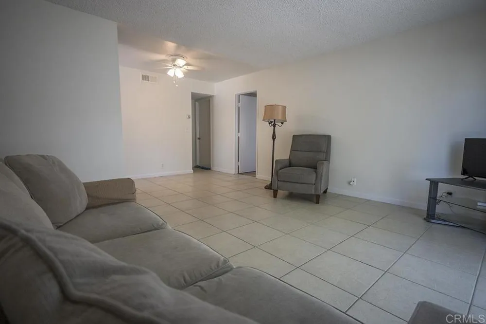 355 Calle Mariposa Oceanside, CA 92057