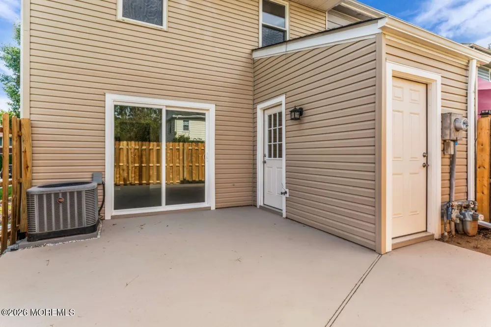 61 Kingsley Way Freehold, NJ 07728