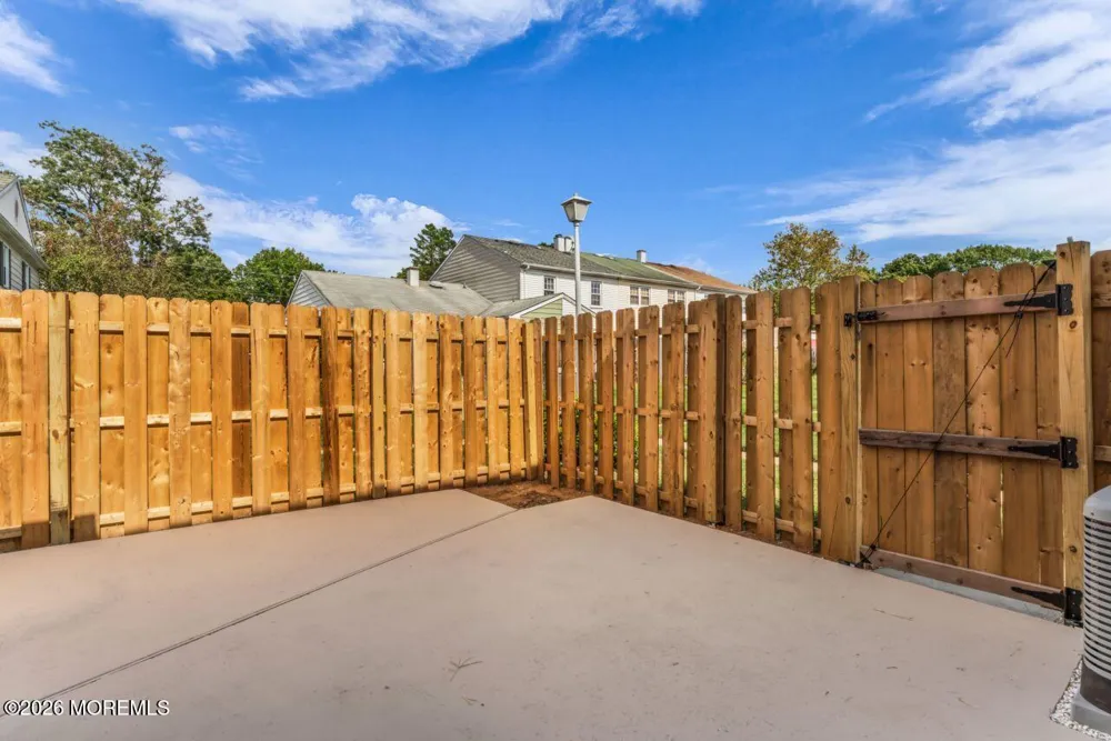 61 Kingsley Way Freehold, NJ 07728