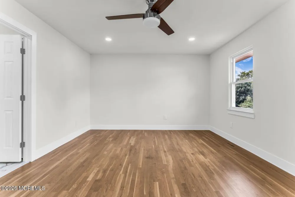 61 Kingsley Way Freehold, NJ 07728