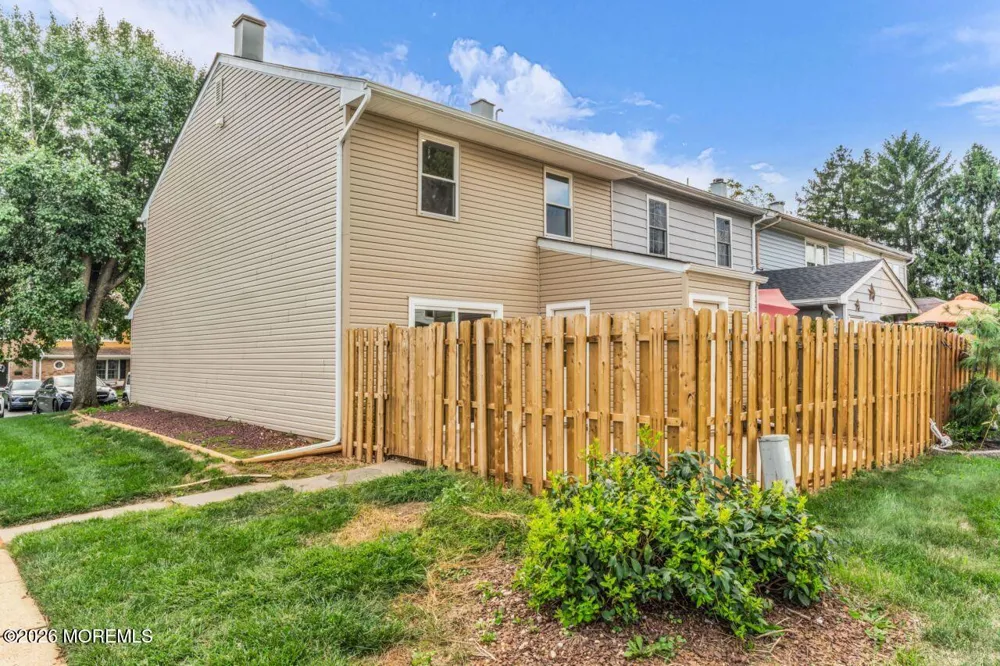 61 Kingsley Way Freehold, NJ 07728