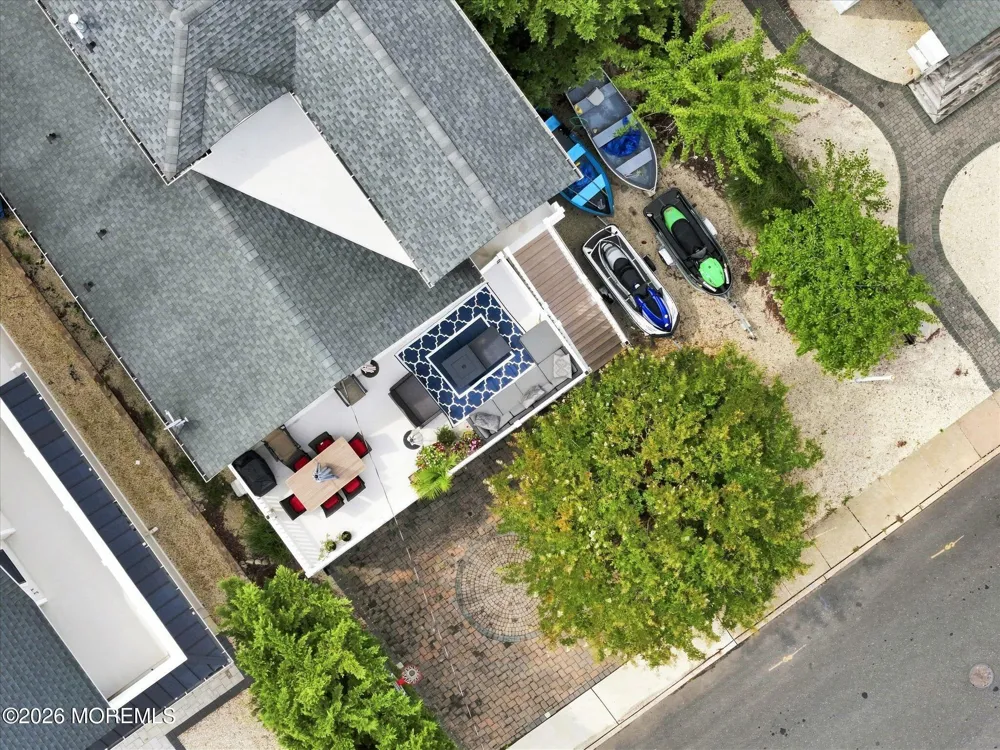 256 W 10th Street Ship Bottom, NJ 08008