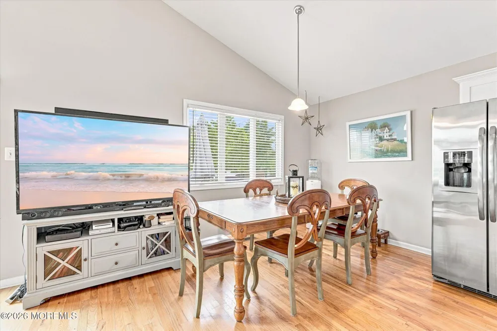 256 W 10th Street Ship Bottom, NJ 08008