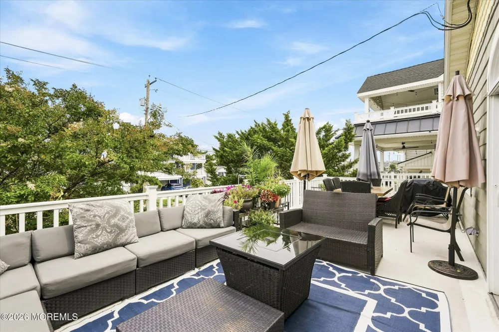 256 W 10th Street Ship Bottom, NJ 08008