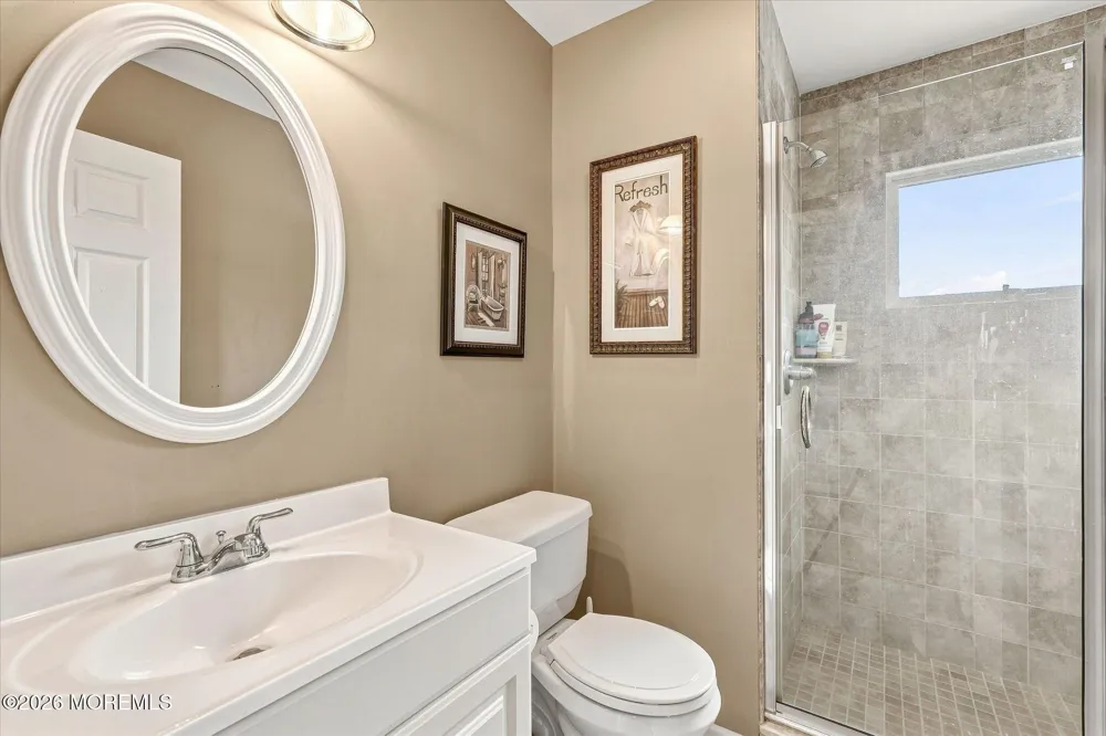 256 W 10th Street Ship Bottom, NJ 08008
