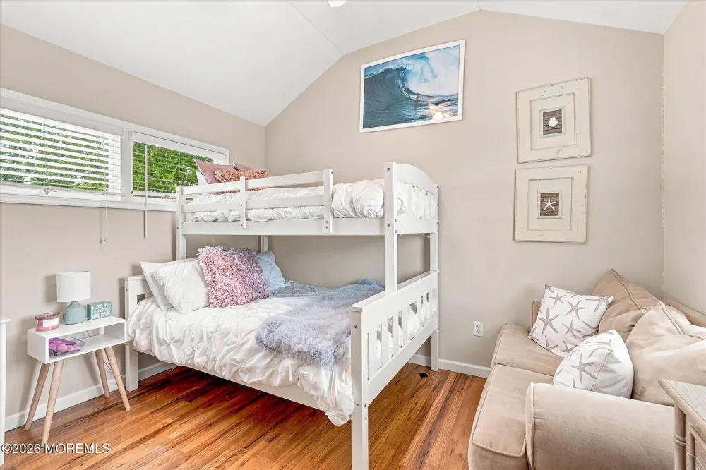 256 W 10th Street Ship Bottom, NJ 08008