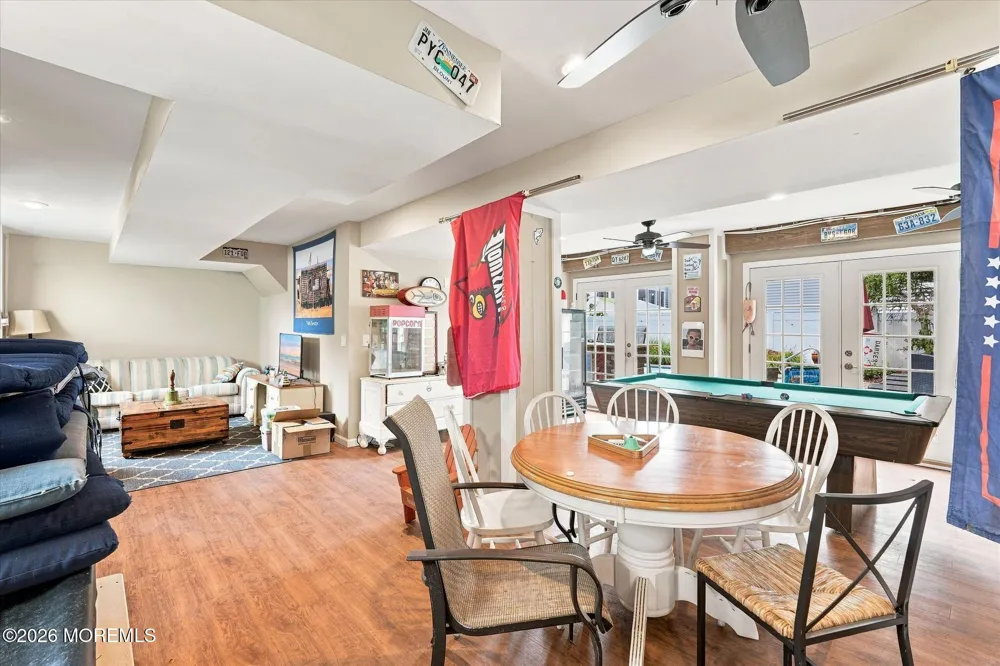 256 W 10th Street Ship Bottom, NJ 08008